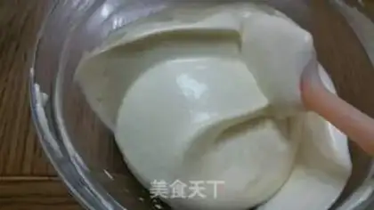 Make Sour cream pine cake. Less oil step 8