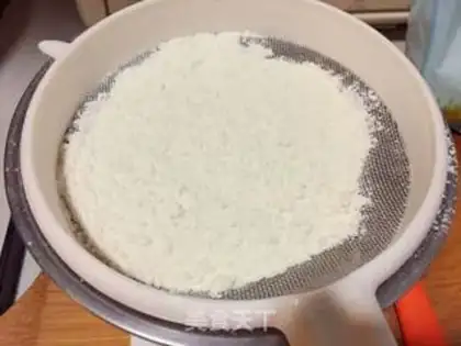 Make A simple souffle step 1