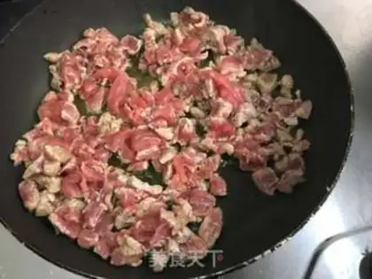 Make Spicy beef sauce step 2
