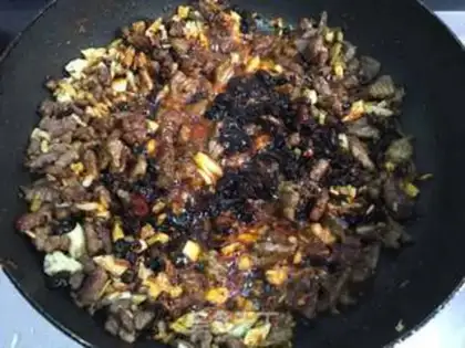 Make Spicy beef sauce step 4