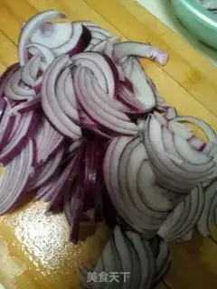 Make Onion fried octopus step 0