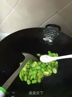 Make Scrambled beans step 4