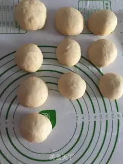 Make ♪ On the bottom of the honey bread ♪ step 6