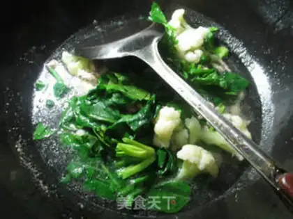 Make The spinach casserole step 5