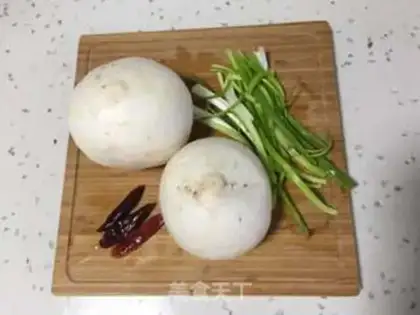 Make Scrambled radish step 0