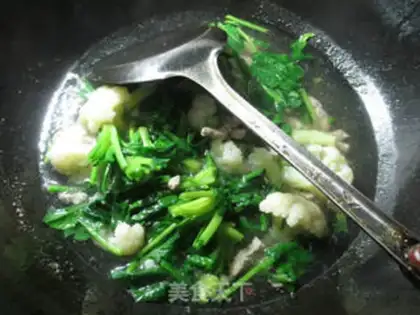 Make The spinach casserole step 8