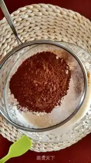 Make Coco-Swiss roll step 7