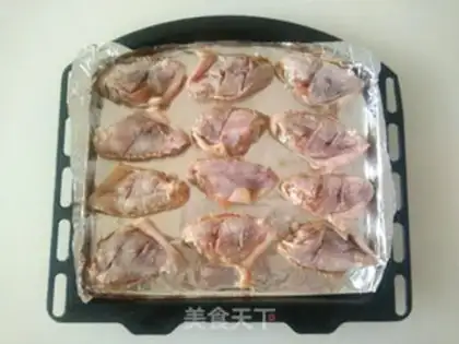 Make The honey is on the wings step 3