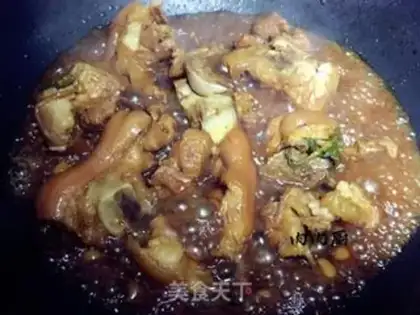 Make Peanut pig hoof step 15