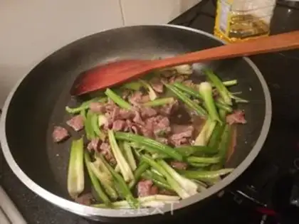Make Celery with beef step 4