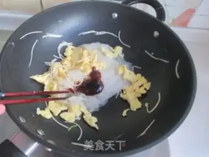Make Fan fried eggs step 7