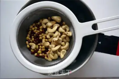 Make Red bean cashew beans step 1
