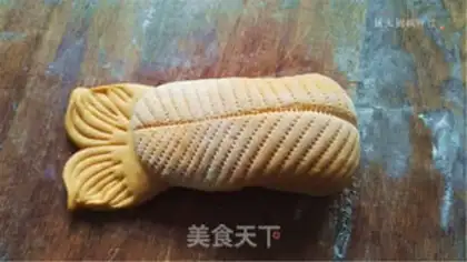 Make Little tiger flower step 10