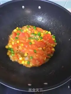 Make Pyramid chicken sausage pizza step 2