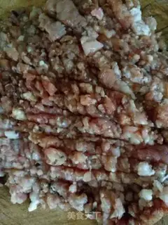 Make Horses and gravy buns step 1