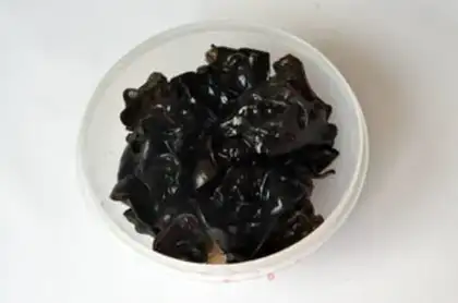 Make Spicy chicken silk step 1