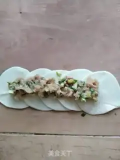 Make The fragrance of rose rolls step 2