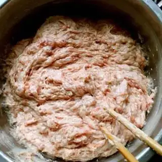 Make A radish pork dumpling step 1
