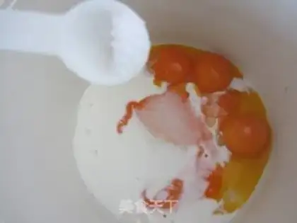 Make Coco Chifeng naked cake step 2