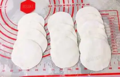 Make A radish pork dumpling step 8