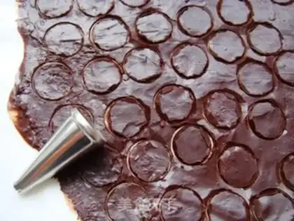 Make Seven Stars Lady Worm Cake step 18