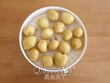 Make Fried potatoes step 1