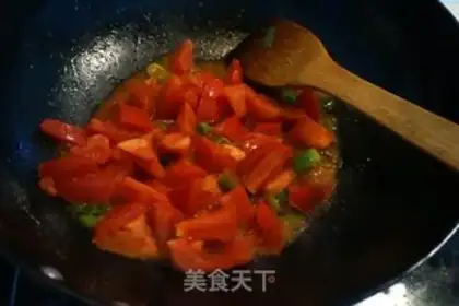 Make Tomato eggs and fish step 3