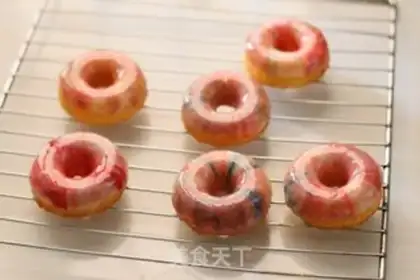 Make Noodle donut cake step 16