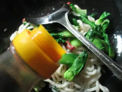 Make The green oxen willows and twilight noodles step 5
