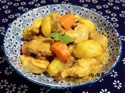Make Thai potato curry chicken step 16