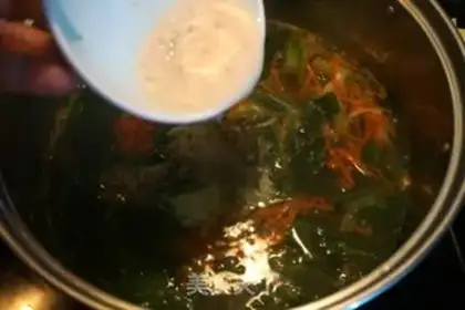 Make Soup from the sea cucumbers step 3