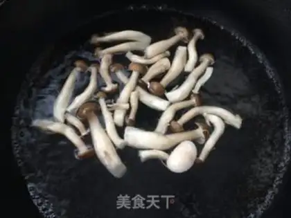 Make Shrimp mushroom soup step 2