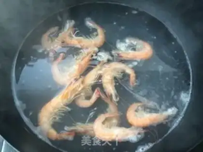 Make Shrimp mushroom soup step 3