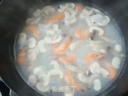 Make Shrimp mushroom soup step 5