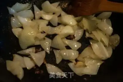 Make Curry beef potatoes step 5