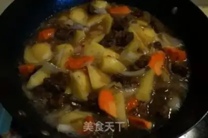 Make Curry beef potatoes step 8