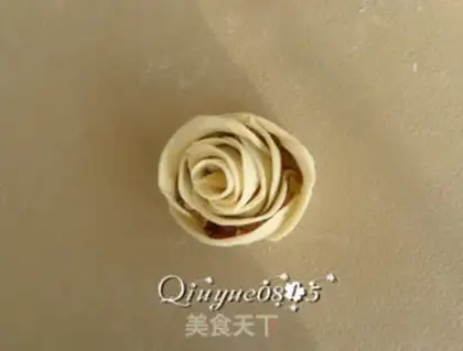 Make Romantic rose fried dumplings step 5