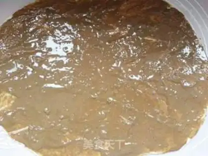 Make Old Beijing sesame pancakes step 4