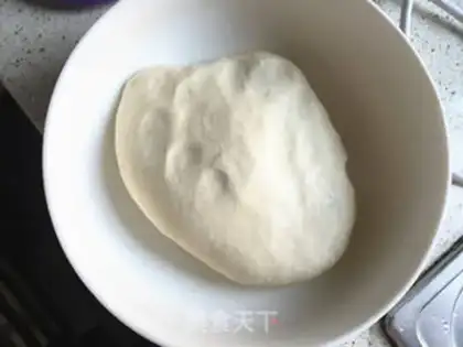 Make The radish meat bag step 0