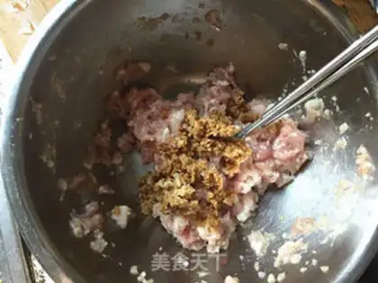 Make The radish meat bag step 5