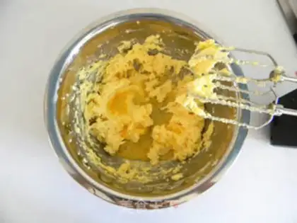Make Almond cookies step 2