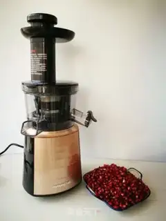 Make Fresh pomegranate juice step 0