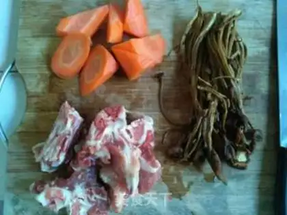 Make Dragonbone tea and mushroom soup step 0