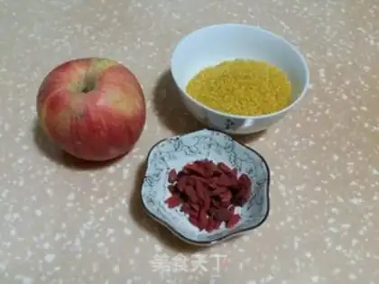 Make Apple rice porridge step 0