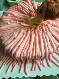 Make Barbie doll cake step 17
