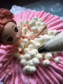 Make Barbie doll cake step 18