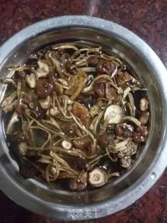 Make Tea, mushroom, fan soup step 2