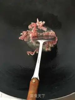 Make Onion noodles step 1
