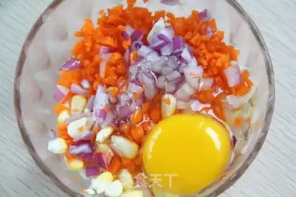 Make Onion rings, omelet step 2