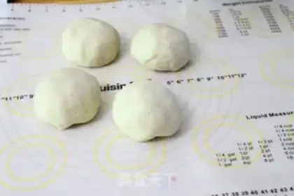 Make The embroidery bun step 5